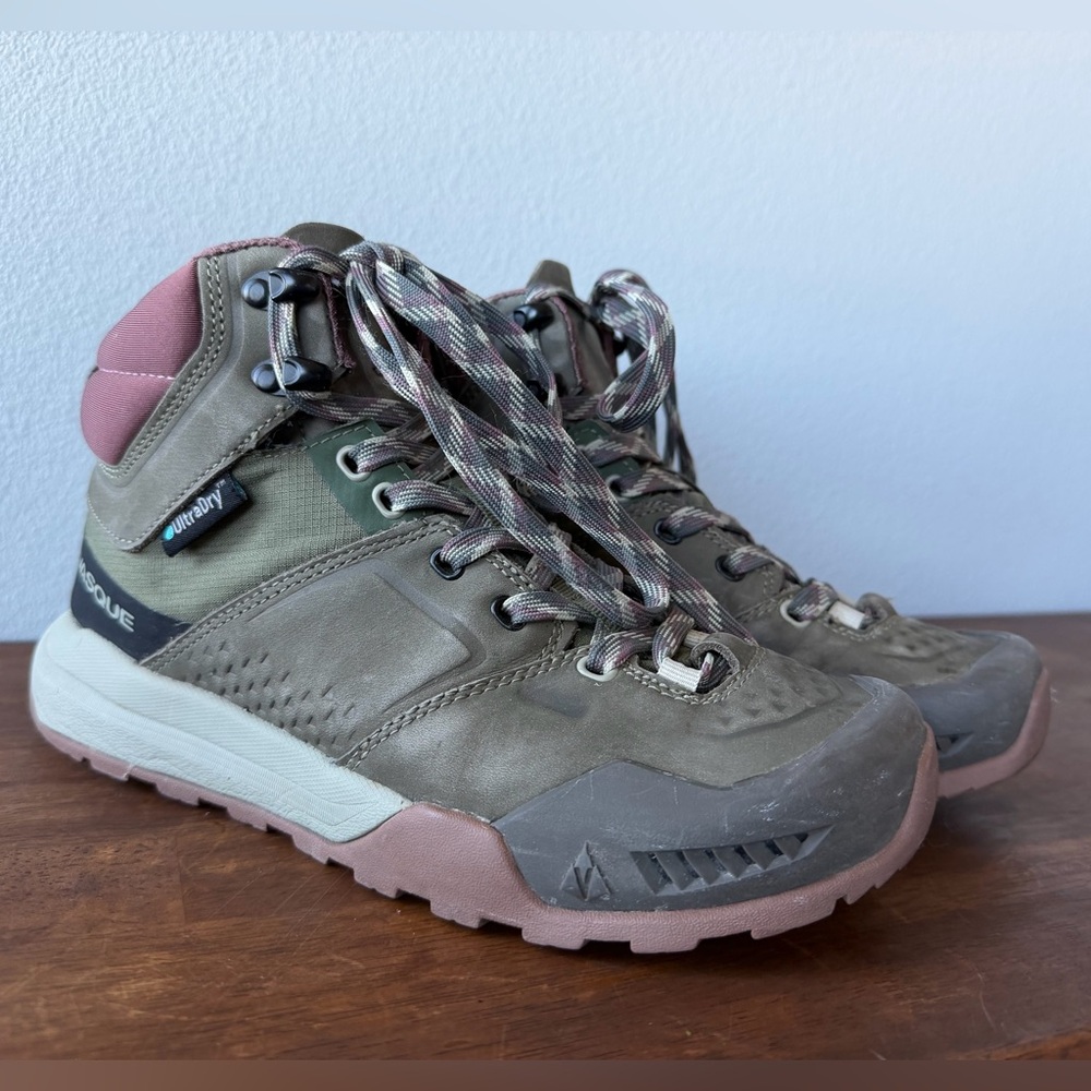 Vasque grey maroon Alchemist Ultra Dry lace up ankle hiking boots Women’s sz 7